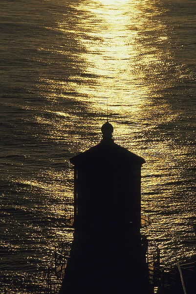 USA, California, lighthouse, Point Reyes National Seashore at sunset
