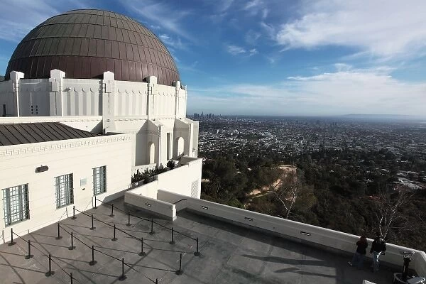 USA, California, Los Angeles, Griffith Observatory with the city of Los Angeles in