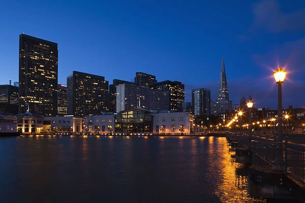 USA, California, San Francisco, Embarcadero, city view from Pier 7, Broadway Pier