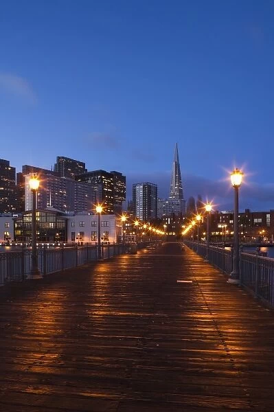 USA, California, San Francisco, Embarcadero, city view from Pier 7, Broadway Pier
