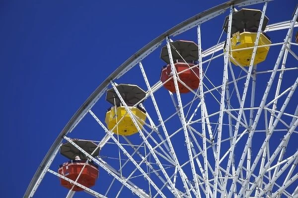 USA, California, Santa Monica, Santa Monica Pier. View of Ferris wheel