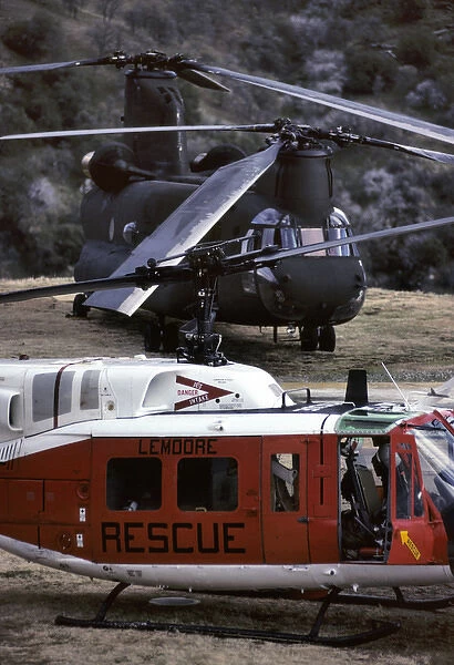 USA, California, Search and Rescue Helicopters, Sequoia and Kings Canyon National Park