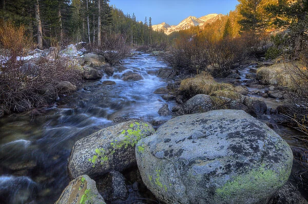 USA, California, Sierra Nevada Range. Rock Creek landscape