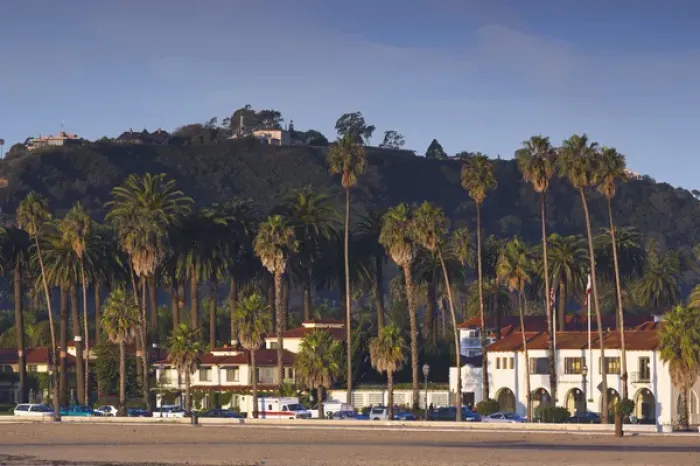 Framed Print : USA, California, Southern California, Santa Barbara, Cabrillo Boulevard, sunrise Framed Print : USA, California, Southern California, Santa Barbara, Cabrillo Boulevard, sunrise