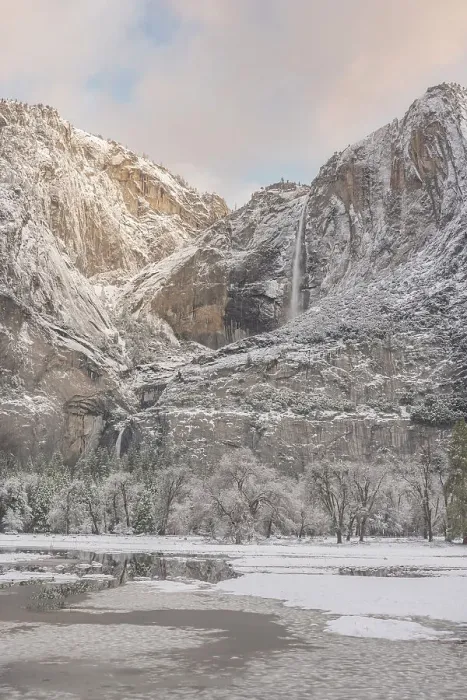 Framed Print : USA, California, Yosemite National Park. Upper Yosemite Falls after snowstorm. ©Don Grall / Jaynes Gallery / DanitaDelimont.com Framed Print : USA, California, Yosemite National Park. Upper Yosemite Falls after snowstorm. ©Don Grall / Jaynes Gallery / DanitaDelimont.com