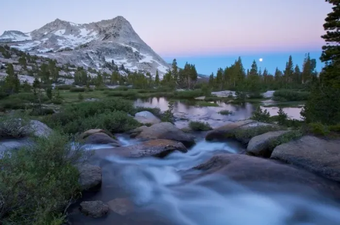Framed Print : USA, California, Yosemite National Park. Moonset at sunrise with Vogelsang Peak