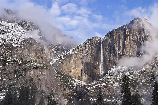 USA, California, Yosemite National Park. Yosemite Falls after a light snowstorm