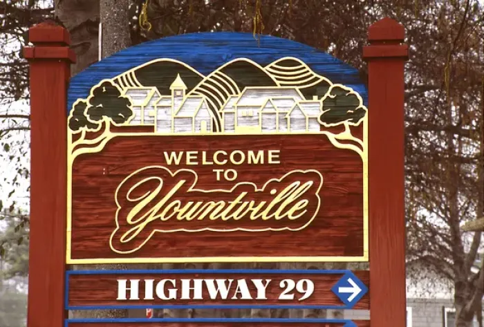 Framed Print : USA, California, Yountville, Napa Valley, wine country, sign at the edge of Yountville