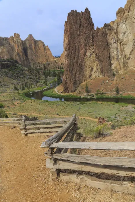 Framed Print : USA, Central Oregon, Redmond, Terrebonne. Smith Rock State Park. Crooked River. High Desert Framed Print : USA, Central Oregon, Redmond, Terrebonne. Smith Rock State Park. Crooked River. High Desert