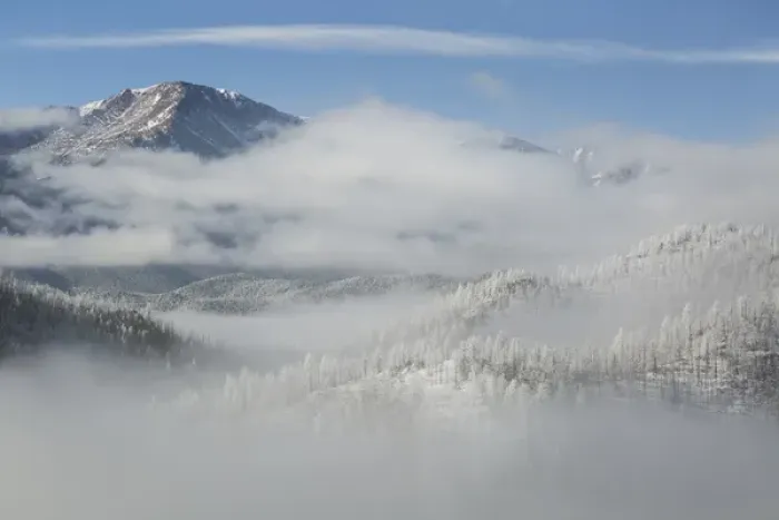 Framed Print : USA, Colorado. Clouds fill the valleys below Pikes Peak (14, 109ft - 4301m) on a frosty Framed Print : USA, Colorado. Clouds fill the valleys below Pikes Peak (14, 109ft - 4301m) on a frosty