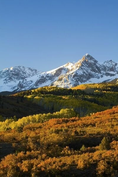 USA, Colorado, Dallas Divide, Sunrise on the Mt. Sneffles with Autumn Colors