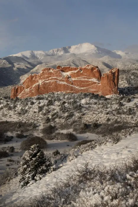 Framed Print : USA, Colorado, Garden of the Gods. Fresh snow on Pikes Peak and sandstone formation Framed Print : USA, Colorado, Garden of the Gods. Fresh snow on Pikes Peak and sandstone formation