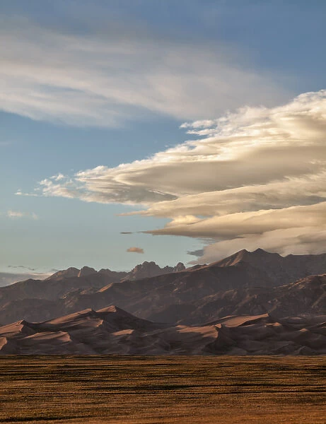 USA, Colorado, Great Sand Dunes National Park and Preserve, Lenticular clouds over