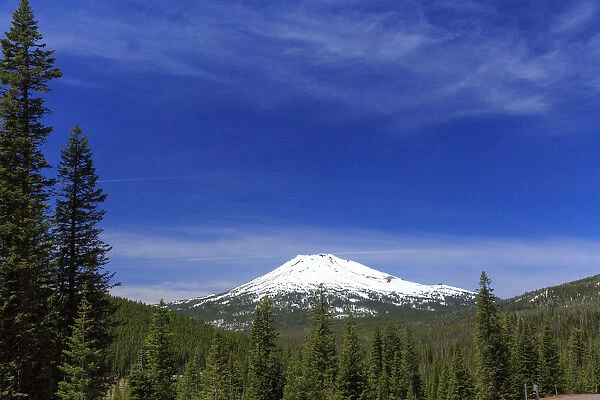USA, Eastern Oregon, Cascade Mountains, Deschutes National Forest, Mt. Bachelor, Bachelor Butte
