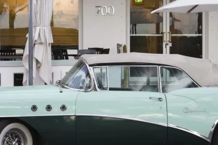 Framed Print : USA, Florida, Miami Beach: South Beach, 1956 Buick Convertable / Ocean Drive Framed Print : USA, Florida, Miami Beach: South Beach, 1956 Buick Convertable / Ocean Drive