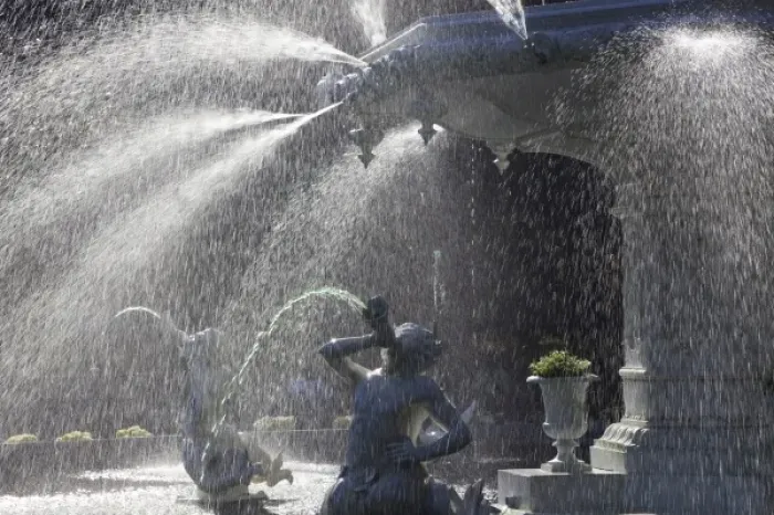 Framed Print : USA, Georgia, Savannah, Forsyth Fountain in the Historic District