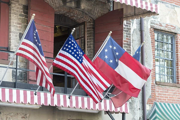 USA, Georgia, Savannah, River Street, flags