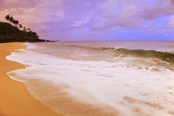 USA, Hawaii, Kauai. Morning on Secret Beach