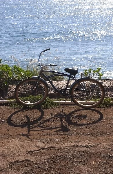 USA, Hawaii, Kauai, Old Kapaa Highway, northwest coast now walking and bike trail. (RF)
