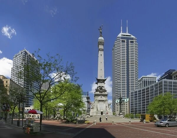USA, Indiana, Indianapolis. Circle Monument in the center of the city