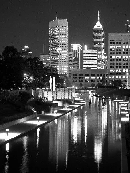 USA, Indiana, Indianapolis. City skyline at night