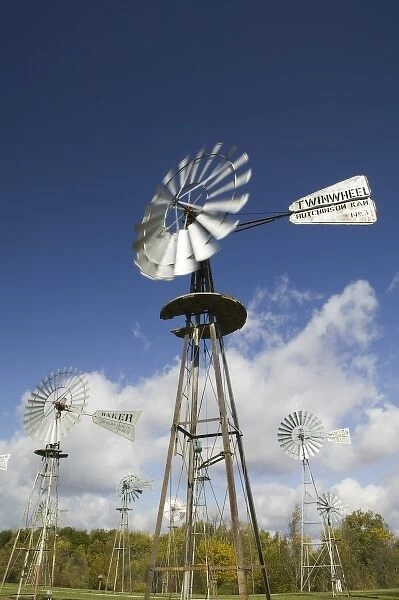USA, Indiana, Kendallville: Mid, America Windmill MuseumEarly American Windmills