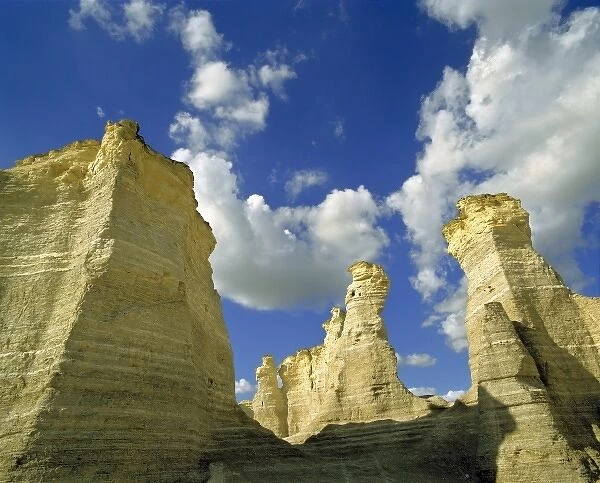 USA, Kansas, Logan County, Monument Rocks. The monolithic Monument Rocks in Logan County