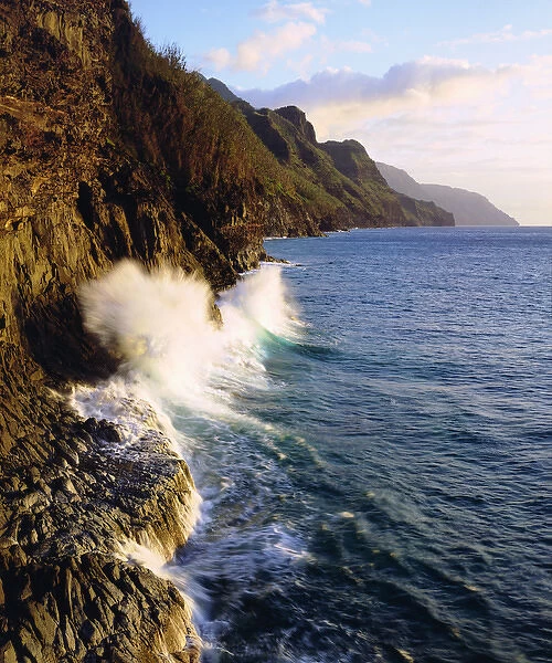 USA; Kauai Hawaii; Waves breaking on the Na Pali Coast