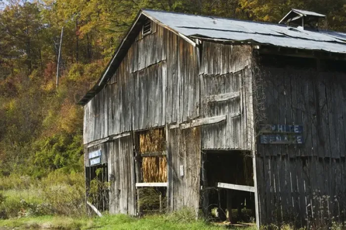 Framed Print : USA-Kentucky-Pine Ridge: Tobacco Drying Shed along Bert Coombs Mountain Parkway Framed Print : USA-Kentucky-Pine Ridge: Tobacco Drying Shed along Bert Coombs Mountain Parkway