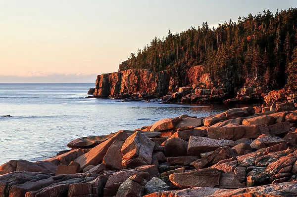 USA, Maine, Coastline, Acadia National Park, Sunrise