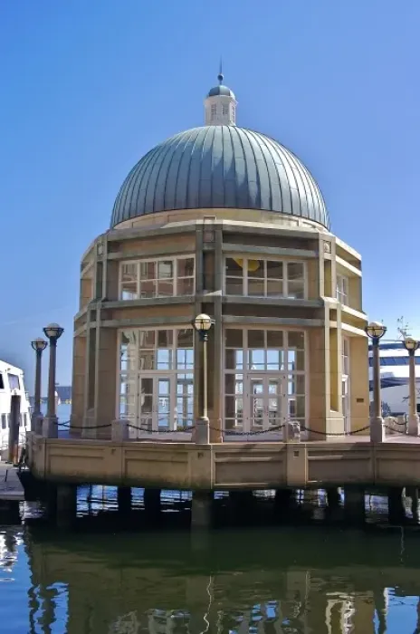 Framed Print : USA, Massachusetts, Boston. A domed glass building at Rowes Wharf on Boston Harbor Framed Print : USA, Massachusetts, Boston. A domed glass building at Rowes Wharf on Boston Harbor