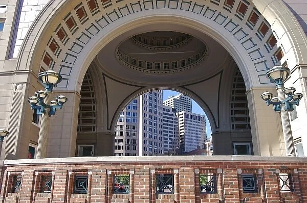 USA, Massachusetts, Boston. Looking through the domed arches of the Rowes Wharf Building