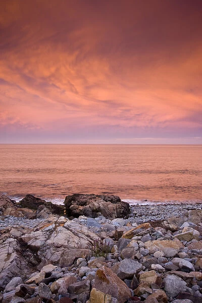 USA, Massachusetts, Cape Ann, Gloucester. Bass Rocks, sunset sky