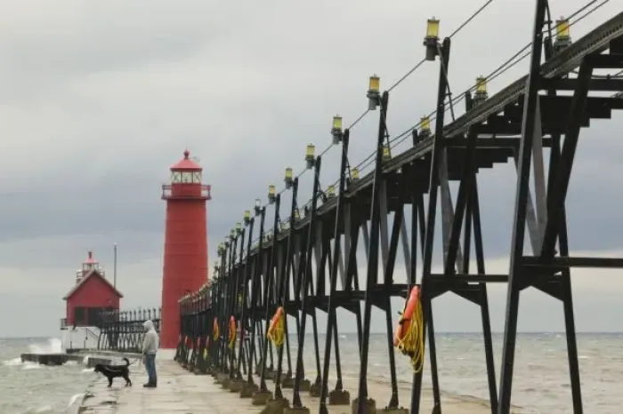 Framed Print : USA, Michigan, Lake Michigan Shore, Grand Haven: Grand Haven Lighthouse / Early Winter Framed Print : USA, Michigan, Lake Michigan Shore, Grand Haven: Grand Haven Lighthouse / Early Winter