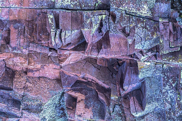 USA, Minnesota, Lake Superior. Multicolored cliff face. Credit as