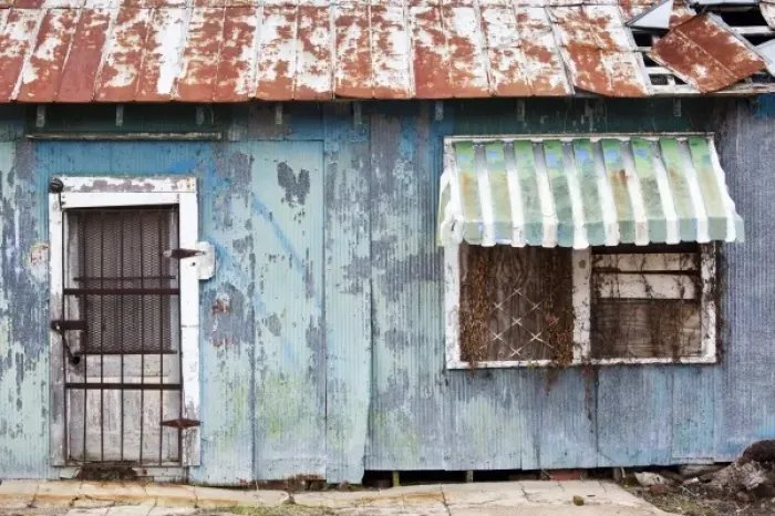 Framed Print : USA, Mississippi, Natchez. Abandoned house, North Natchez
