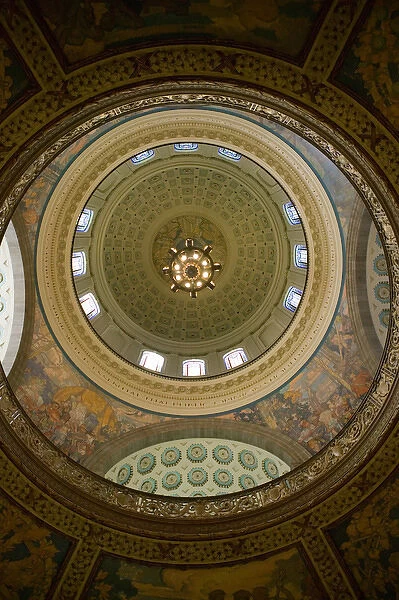 USA, Missouri, Jefferson City: Missouri State Capitol Building, Dome