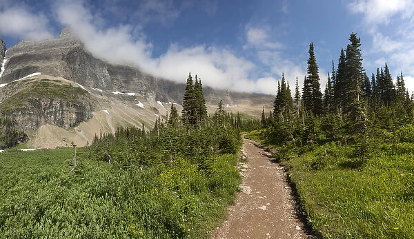 USA, Montana, Glacier National Park. Hiking trail and landscape