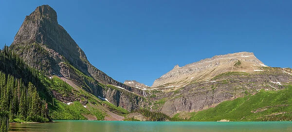 USA, Montana, Glacier National Park. Panoramic of mountains and Grinnell Lake in summer