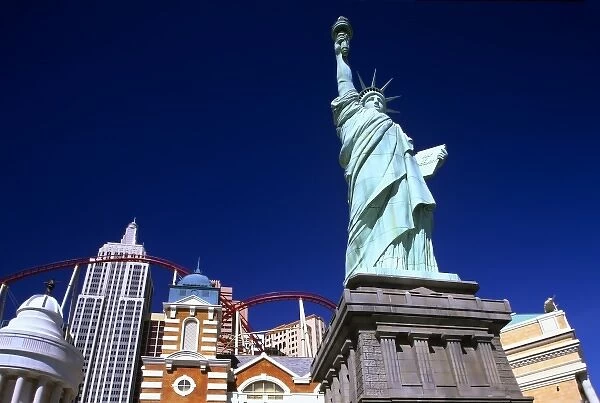 USA, Nevada, Las Vegas. Imitation Statue of Liberty at New York New York Hotel & Casino