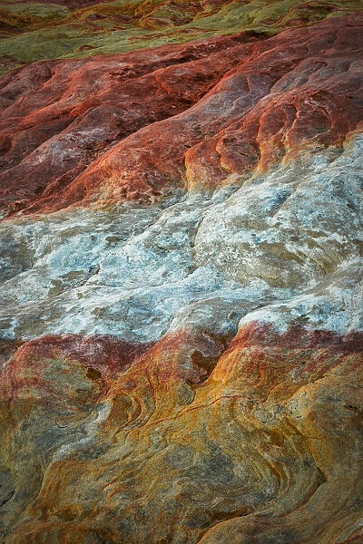 USA, Nevada, Overton, Valley of Fire State Park. Multi-colored rock formation. Credit as