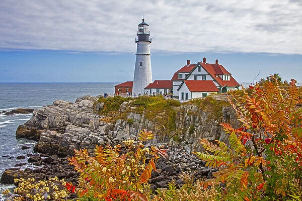 USA, New England, Maine, Cape Elizabeth, Atlantic Portland Head Lighthouse during