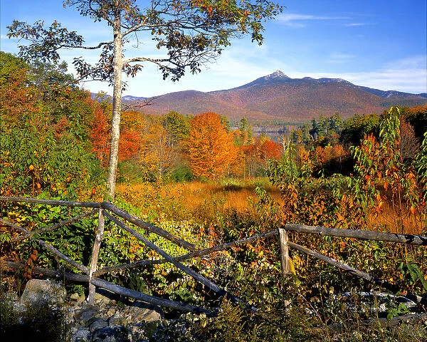 USA, New England, New Hampshire, Chocorua. Autumn landscape of Mount Chocorua. Credit as