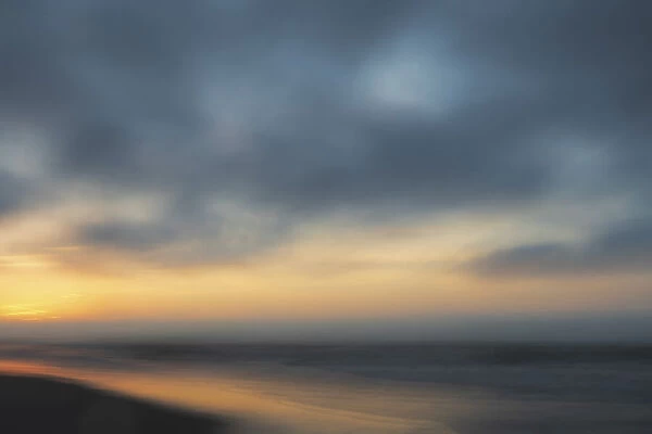 USA, New Jersey, Cape May National Seashore. Sunrise on shoreline