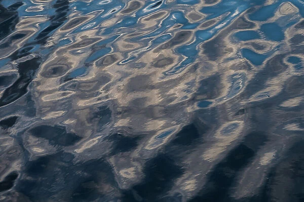 USA, New Jersey, Cape May National Seashore. Water patterns at sunrise