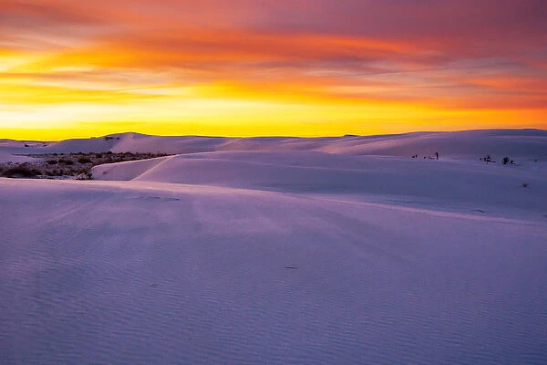 USA, New Mexico, White Sands National Monument. Sunset on desert landscape. Credit as