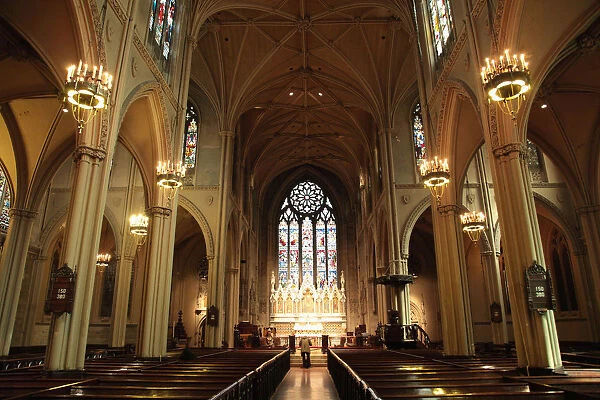 USA. New York. New York City. The interior view of Gothic style Grace Church on Broadway