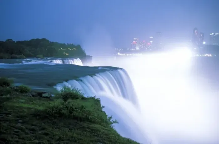 Framed Print : USA, New York, Niagra Falls. American Falls in evening light Framed Print : USA, New York, Niagra Falls. American Falls in evening light