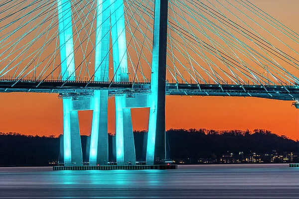 USA, New York, Tarrytown. Hudson River and the Gov. Mario Cuomo (Tappan Zee) Bridge at night