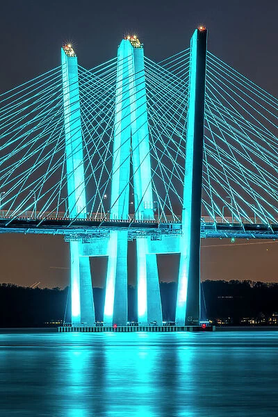 USA, New York, Tarrytown. Hudson River and the Gov. Mario Cuomo (Tappan Zee) Bridge at night